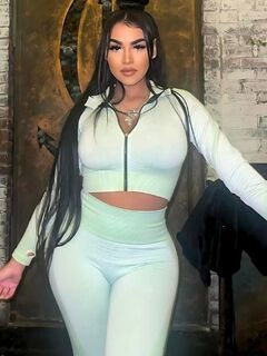 Sheismichaela