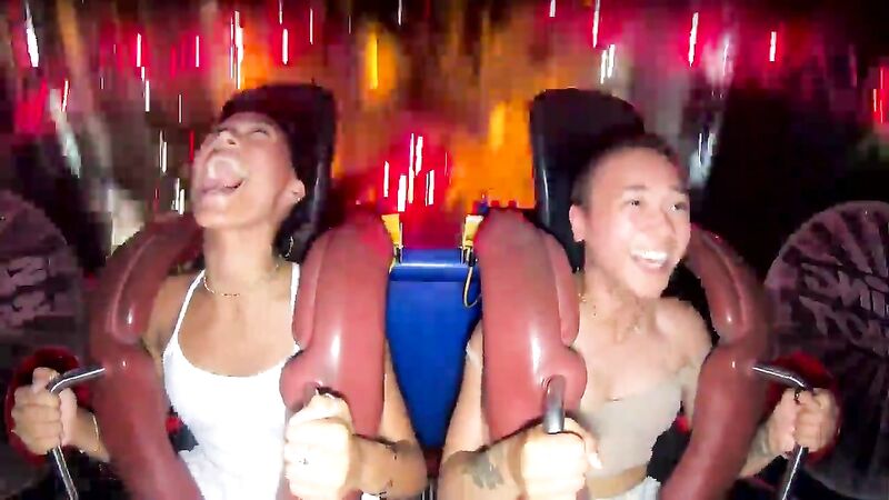 Girls Tits Pop Out On Rollercoaster Video