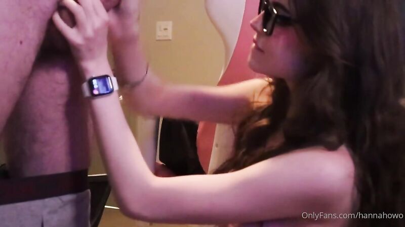 Hannahowo Jerking off And Sucking Dick Onlyfans Adult content Video
