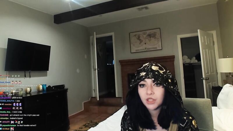 JustaMinx Nipple Slip Swaying Twitch Released Video