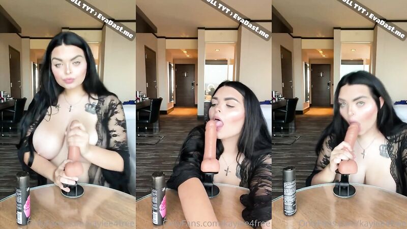 Kaylee4free Blowjob And Rack rub Big Tits Smut Video