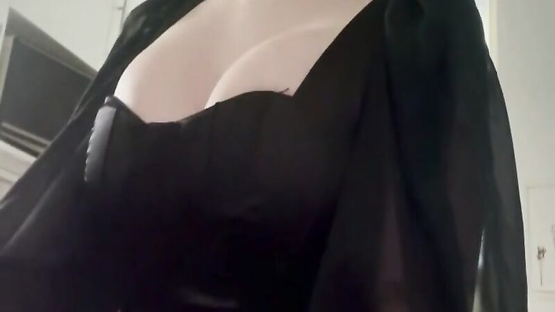 Jadeyanh Vylerria Fansly Sexy Lace outfit Photos And Video