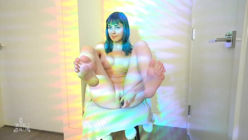 Jewelz Blu Filth Jerk Off Commands Feet Video