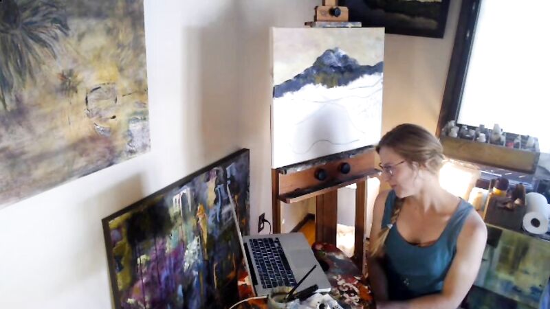 Cougar Twitch Streamer Showing Tits For Chat