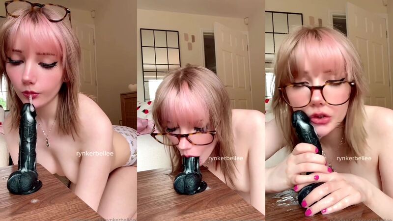 Rynkerbelle Dildo Blowjob